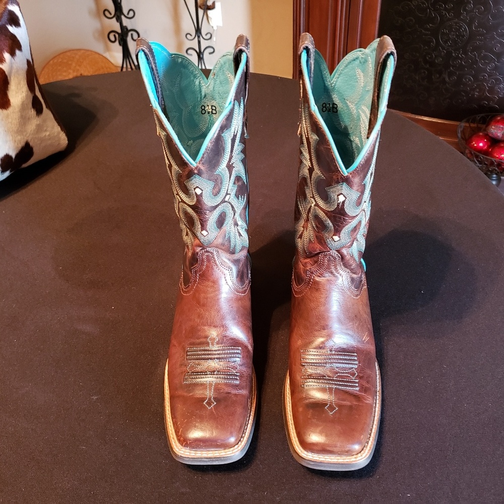 Womens Ariat Tombstone Boots